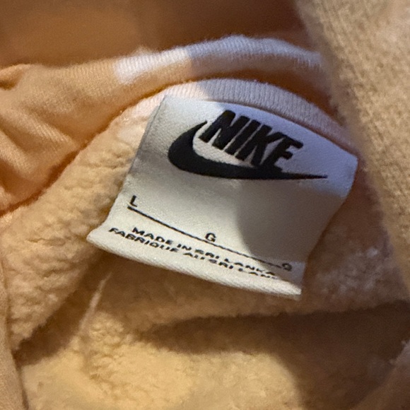 Nike peach colored Hoodie with white  Logo - Picture 4 of 5